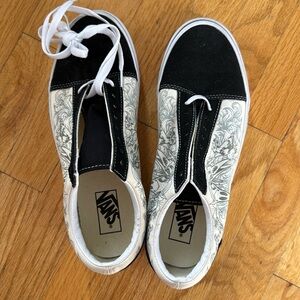 New never worn men’s vans size 10 sneakers, skater shoes, black with bird design